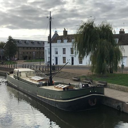 Hotel Barge Waternimf Ely Exterior photo