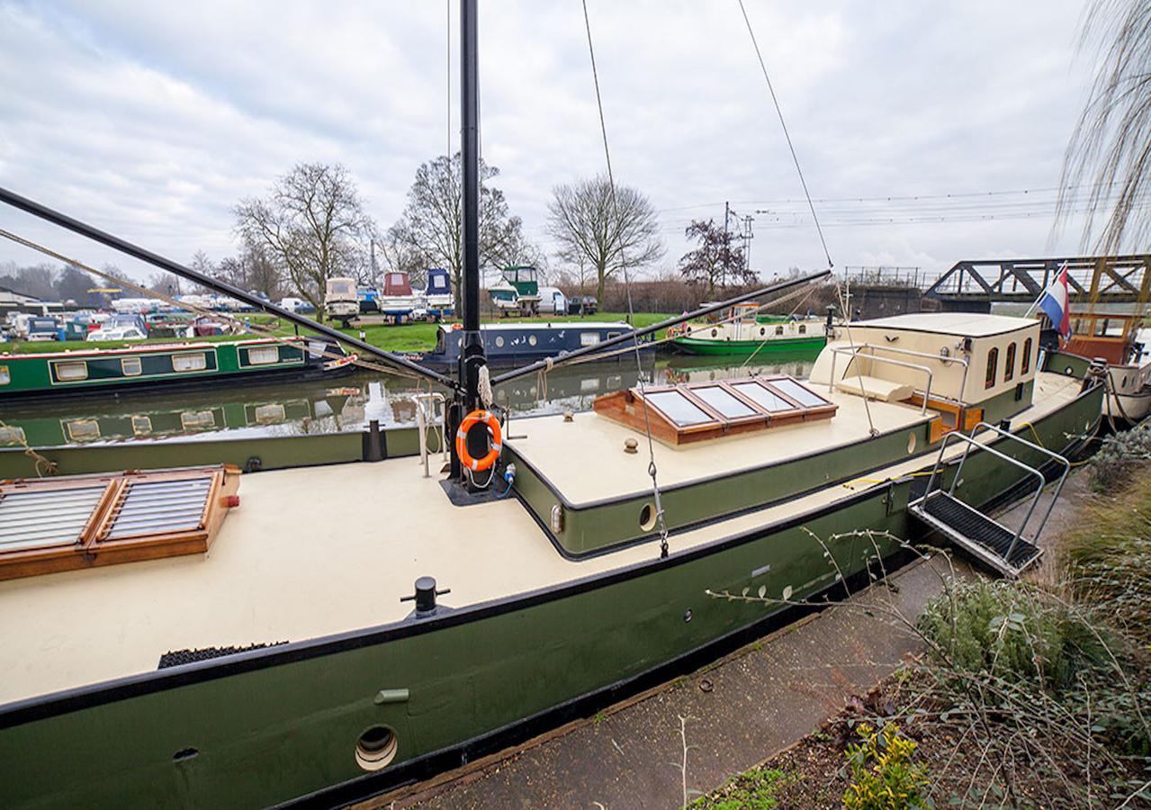 Hotel Barge Waternimf Ely Exterior photo