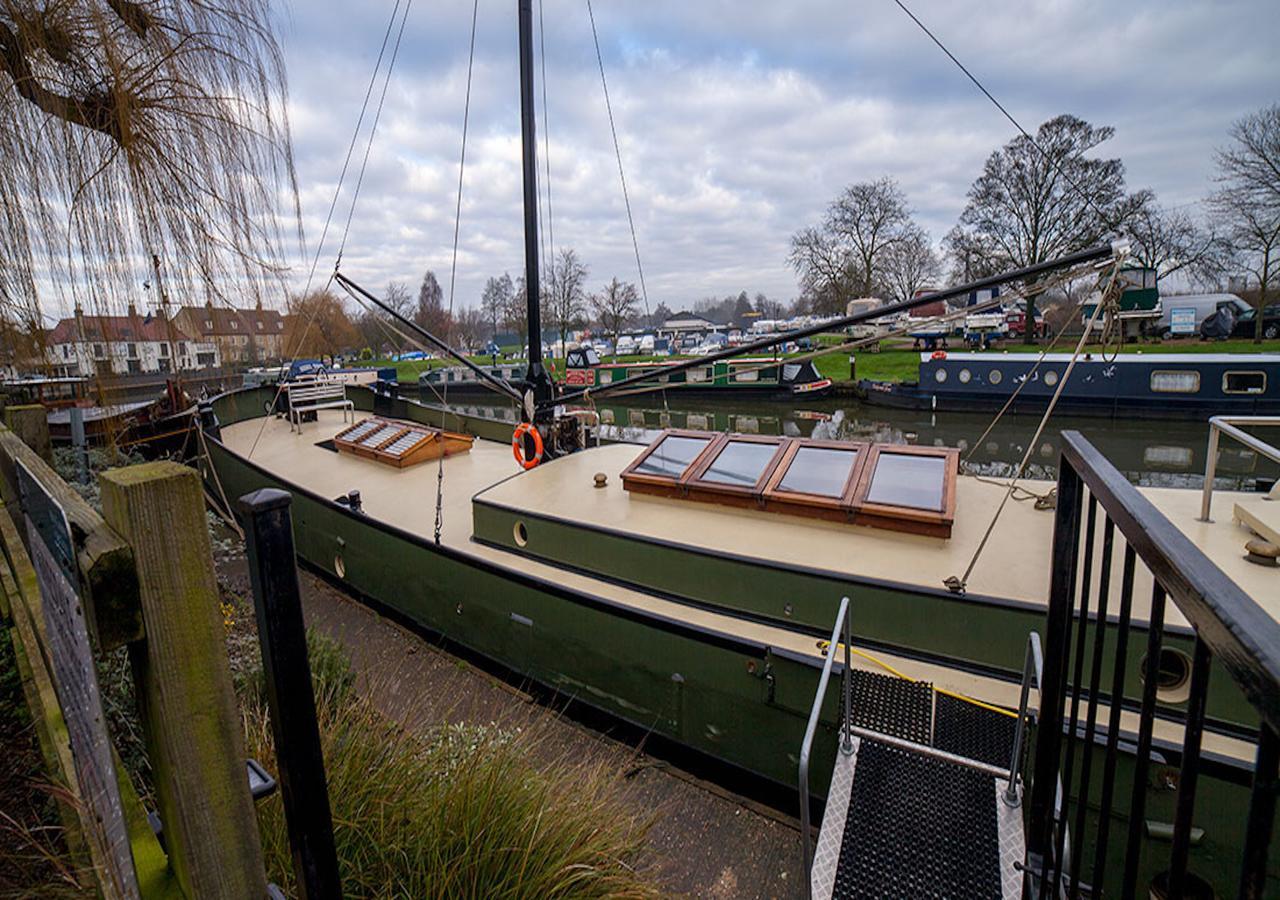 Hotel Barge Waternimf Ely Exterior photo