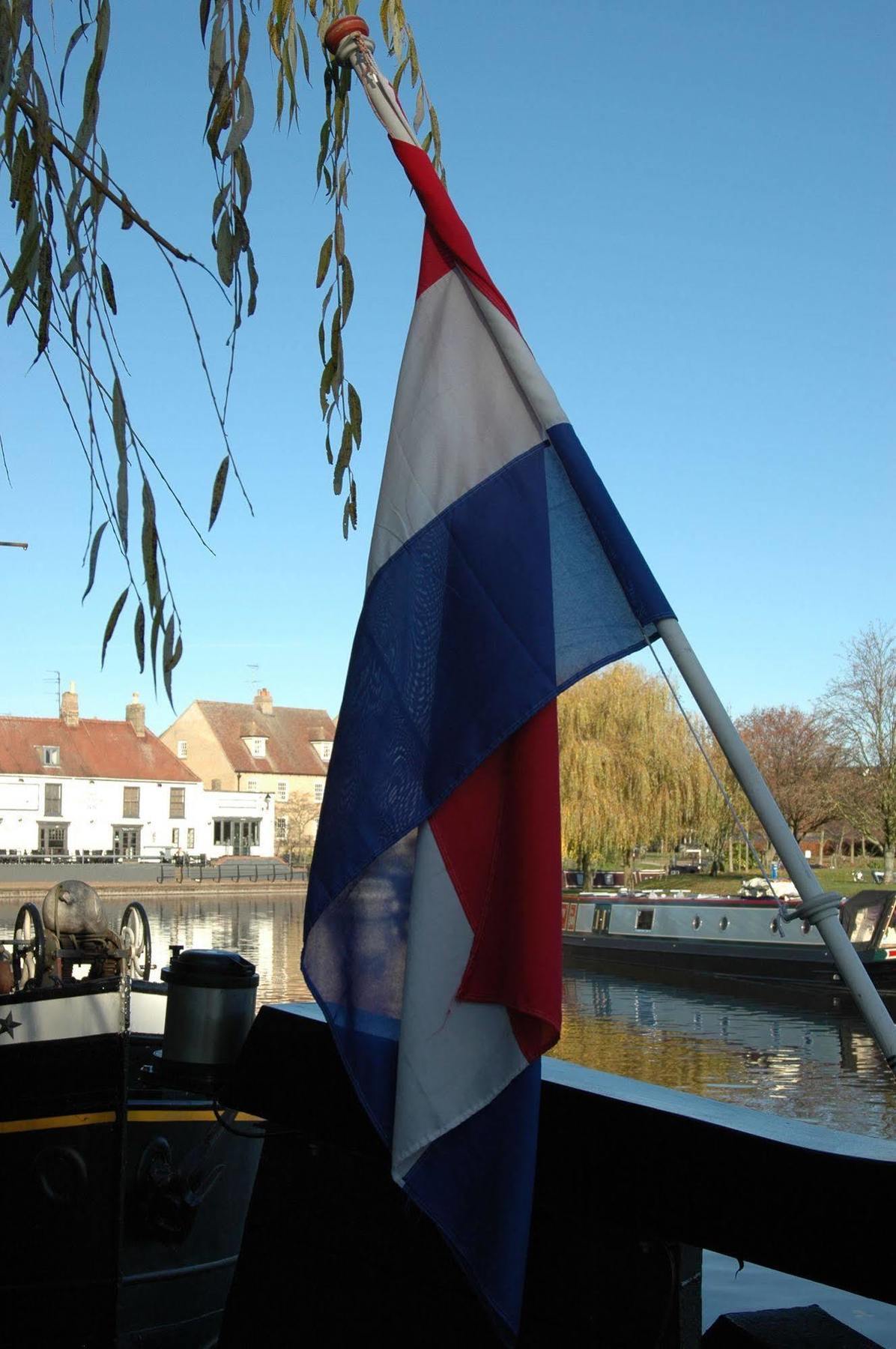 Hotel Barge Waternimf Ely Exterior photo